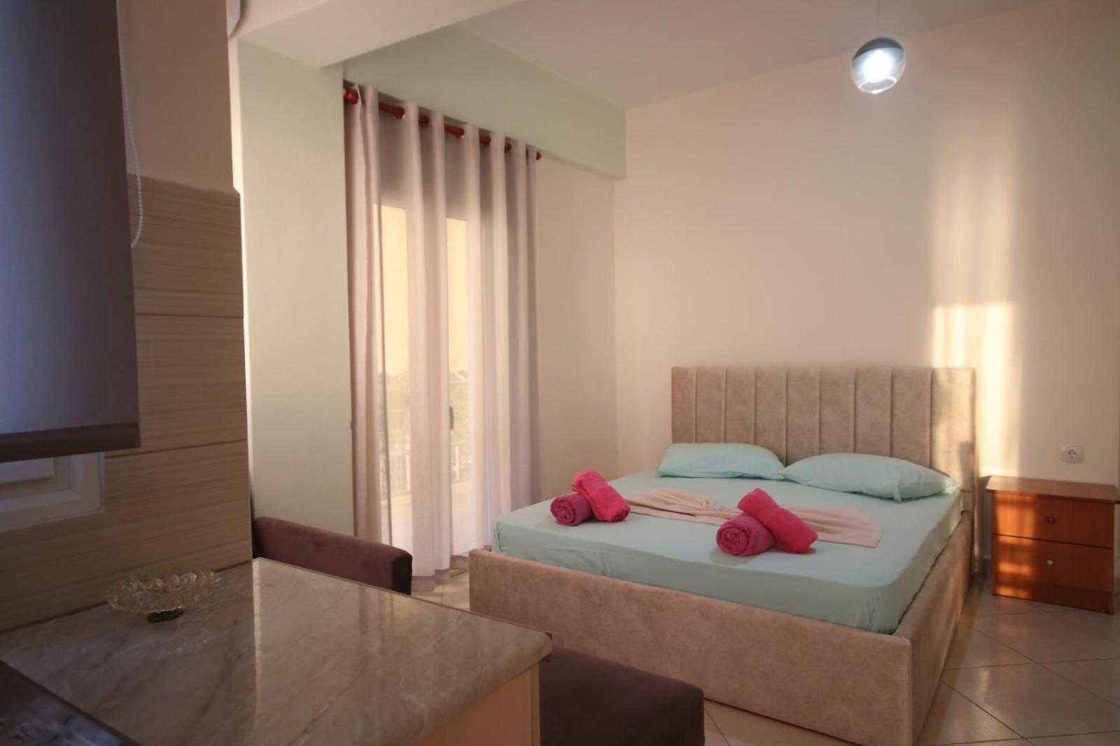 Rooms With View Himare Quarto foto